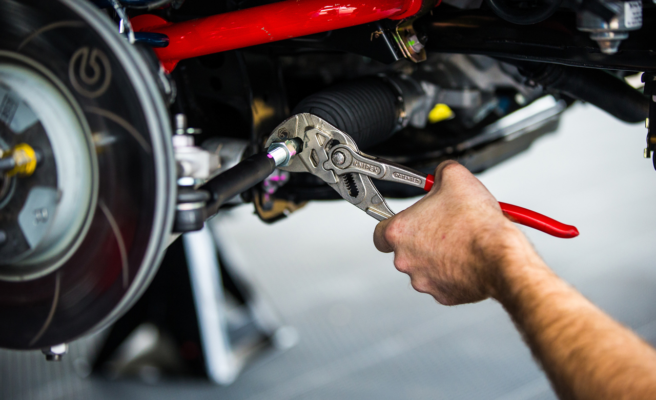 Behind the Zoom Mazda Motorsports